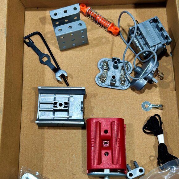 Erector Set 6024683 Multimodels Motorized 35 Models 2 at a Time 2014 8+ Years - Picture 3 of 12